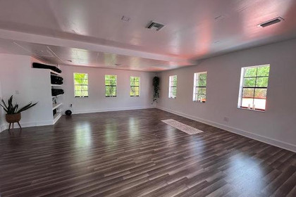 Image 1 from Kasa Yoga Studios partner gallery