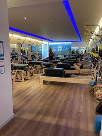 Imagen 4 de la galería del partner Club Pilates Poblenou (uso de calcetines antideslizantes obligatorio)