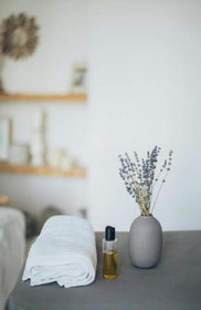Imagen 2 de la galería del partner Julia López - Masaje & Osteopatía. C/ Hermosilla