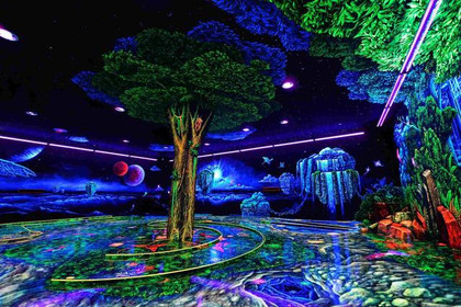 Bild 1 von GlowingRooms Dortmund 3D Schwarzlicht Minigolf Partnergalerie