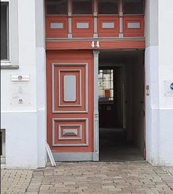 Bild 4 von Yogastudio YogaWege Katrin Müller & Rolf Partnergalerie