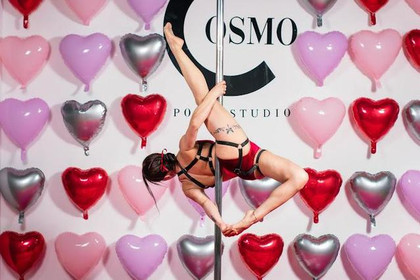 Imagen 2 de la galería del partner Cosmo Pole Studio