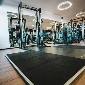 Bild 1 von High Class Fitness Köln Partnergalerie