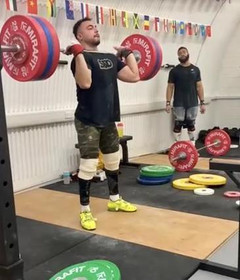 Image 5 from Mem's Weightlifting Club partner gallery