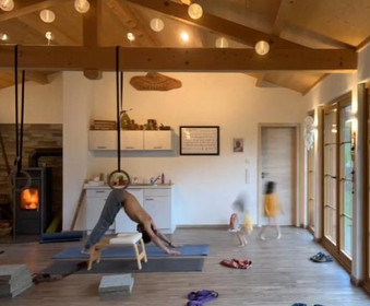 Bild 7 von OM Yogesh Yoga- Ashtanga-Yoga in Miltenberg Partnergalerie