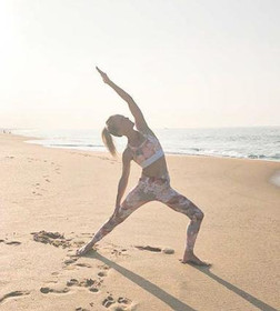 Bild 2 von YogaZensation - SUP YOGA IM SCHIERSTEINER HAFEN Partnergalerie