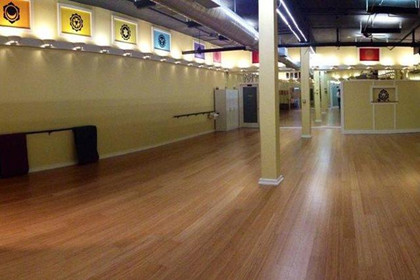 Imagem 2 da galeria do parceiro The SweatBox Yoga