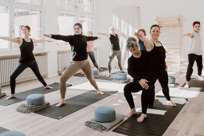 Bild 2 von Happy Elefant Yoga Partnergalerie
