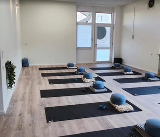Bild 5 von Happy Elefant Yoga Partnergalerie