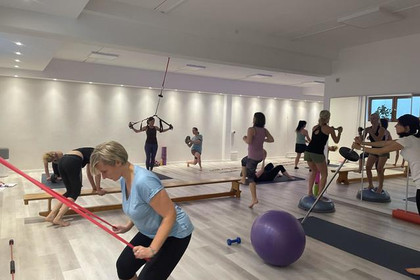 Bild 2 von The Yoga Place SUP Yoga Partnergalerie