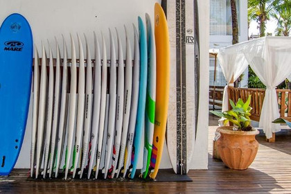 Imagem 2 da galeria do parceiro Surf's Up Club Arte da Tribo Hostel & Camping - Praia do Rosa