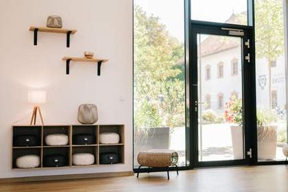 Bild 4 von YOGA+ AM KLARER-HOF Partnergalerie