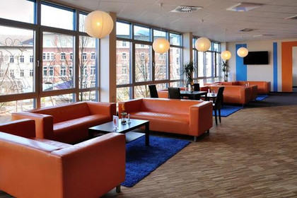 Bild 1 von Tanzschule Paunack - LOFT im Hochhaus Zeulenroda Partnergalerie