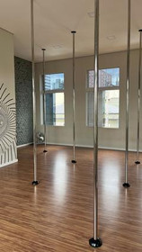 Imagem 4 da galeria do parceiro Split Pole Studio