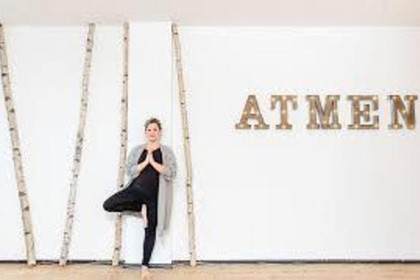 Bild 5 von Yin und Janka - Yoga Bewegung Tanz Partnergalerie