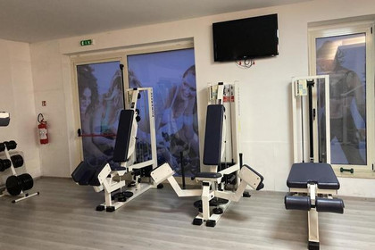 Immagine 1 dalla galleria del partner New Planet Fitness