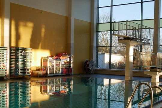 Bild 3 von Kombibad Gropiusstadt - Halle Partnergalerie