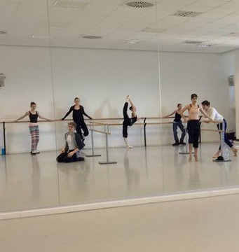 Bild 2 von Munich International Ballet School Partnergalerie