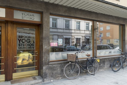 Bild 2 von Patrick Broome Yoga Studio Schwabing Partnergalerie