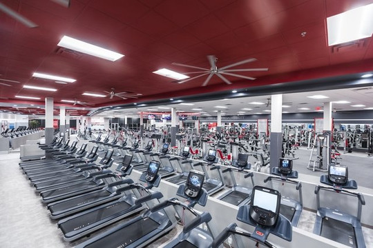 Image 1 from Mountainside Fitness - Ahwatukee partner gallery