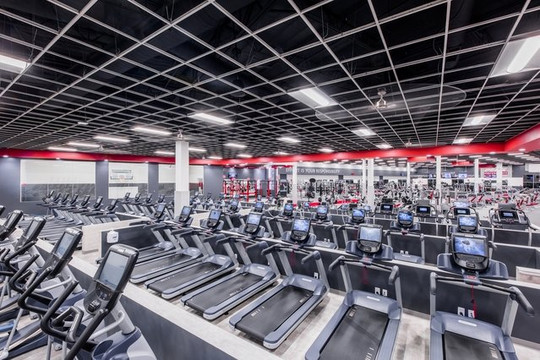 Image 1 from Mountainside Fitness - Arrowhead partner gallery