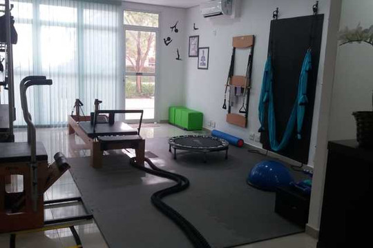 Imagem 2 da galeria do parceiro Studio Fabiana Karen Pilates e Treinamento Funcional