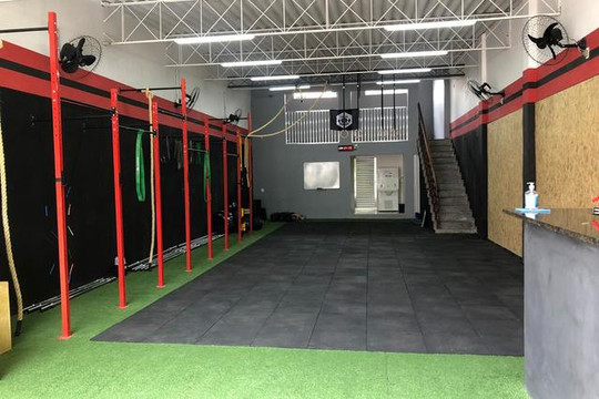 Imagem 2 da galeria do parceiro Cross Iron Box