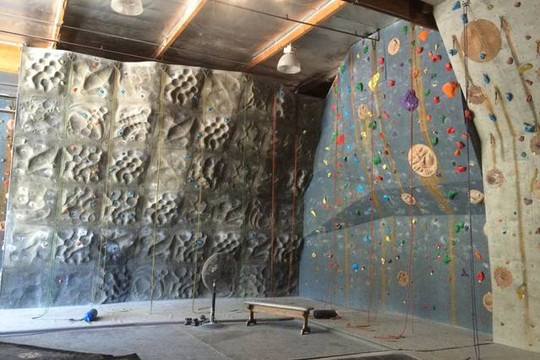 Image 3 from Hangar 18 - Long Beach partner gallery
