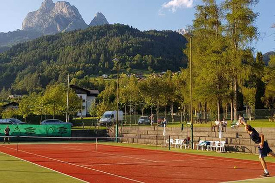 Immagine 1 dalla galleria del partner A.S.D. Tennis Club Agordo