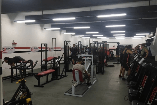 Imagem 1 da galeria do parceiro ACADEMIA IRON FITNESS LIMOEIRO