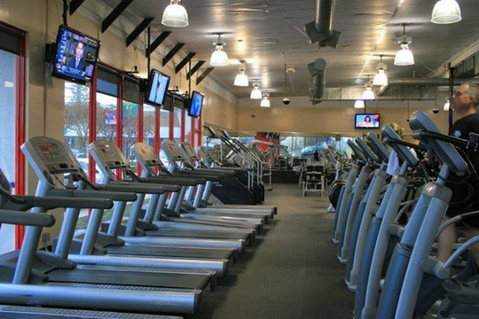 Image 1 from California Fitness 24/7 Oakley partner gallery