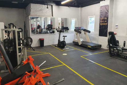 Image 3 from Iron World Gym partner gallery