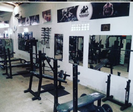 Imagem 1 da galeria do parceiro Academia Poliesportes