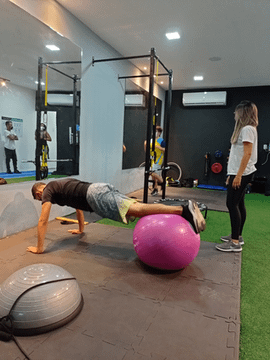 Imagem 3 da galeria do parceiro Centro de Treinamento LivingFit