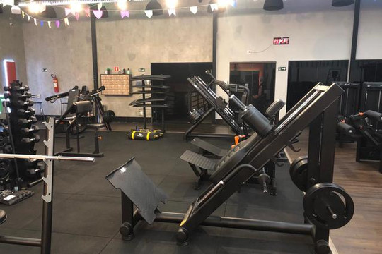 Imagem 2 da galeria do parceiro Burst Fit