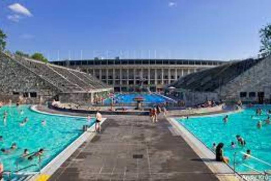 Bild 1 von Sommerbad Olympiastadion Partnergalerie
