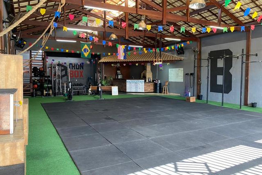 Imagem 1 da galeria do parceiro Iron Box Cross Training