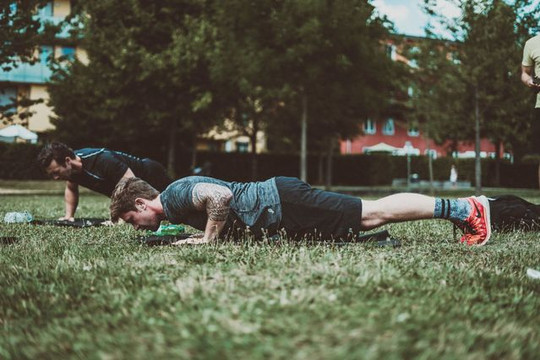 Bild 1 von Gettoworkout Augsburg - Park Am Roten Tor Partnergalerie