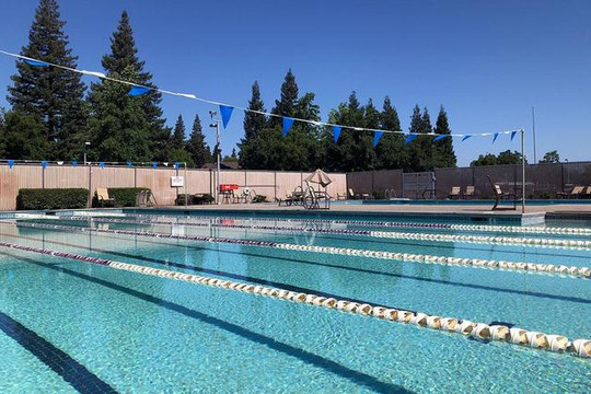 Image 1 from In-Shape Family Fitness - Sunrise / HWY 50 partner gallery