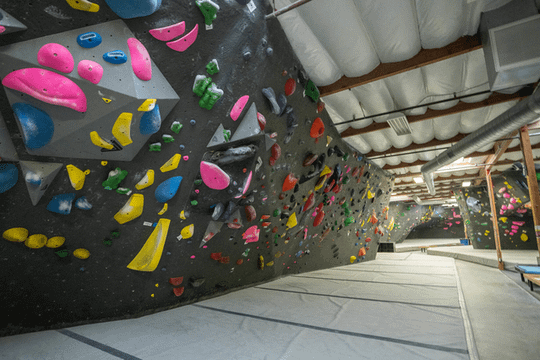 Image 1 from Hangar 18 - Orange partner gallery