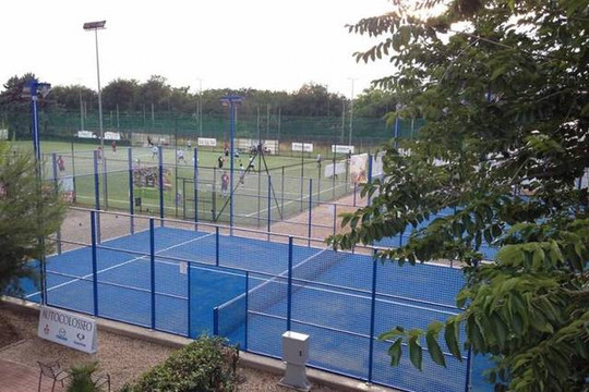 Immagine 2 dalla galleria del partner Dabliu Eur - Padel Academy