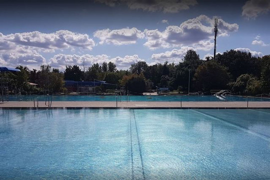 Bild 3 von Kombibad Seestraße - Sommerbad Partnergalerie