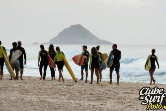 Imagem 3 da galeria do parceiro Clube de Surf Posto 5
