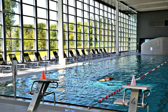 Bild 2 von Bäderland Schwimmhalle Inselpark Partnergalerie