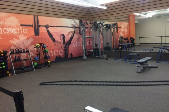 Image 2 from LA Fitness - DOWNTOWN LA BLOC - FLOWER ST. partner gallery