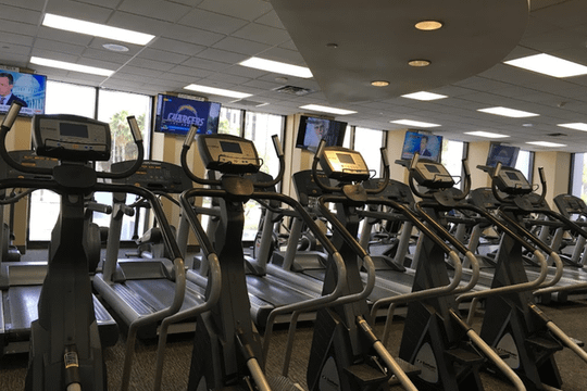 Image 1 from LA Fitness - MIRACLE MILE partner gallery