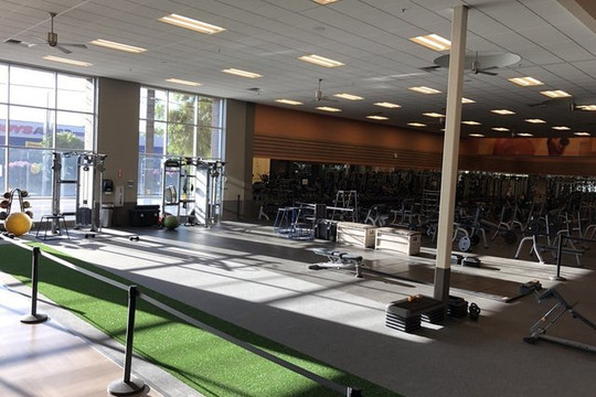 Image 1 from LA Fitness - VAN NUYS - SEPULVEDA BLVD. partner gallery