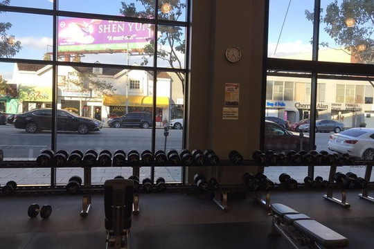 Image 1 from LA Fitness - TARZANA partner gallery