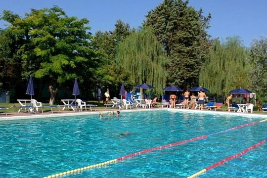 Immagine 3 dalla galleria del partner Sporting Club Ostiense Piscina
