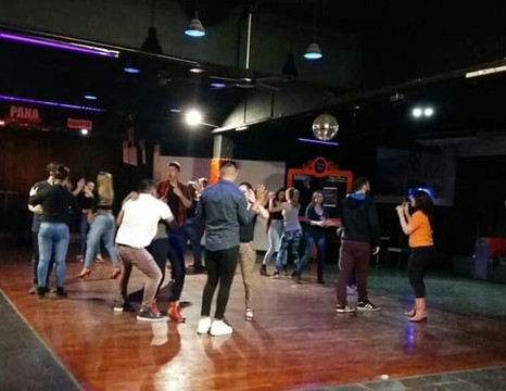Imagen 1 de la galería del partner OyePana - Club de Baile